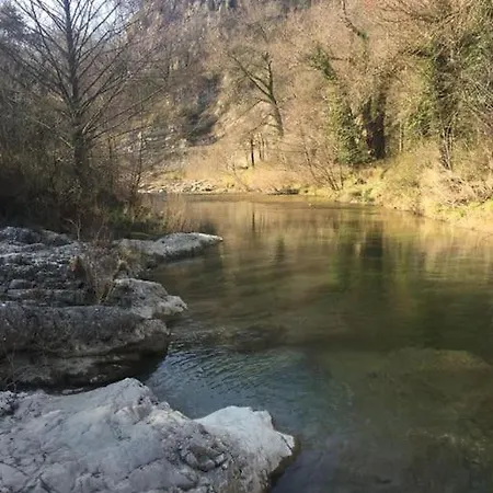 Ecole Communale Restauree Avec Style Et Elegance